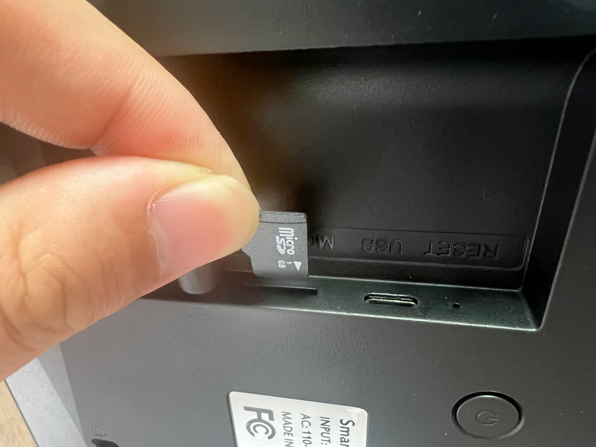 10 Inch inserting TF card